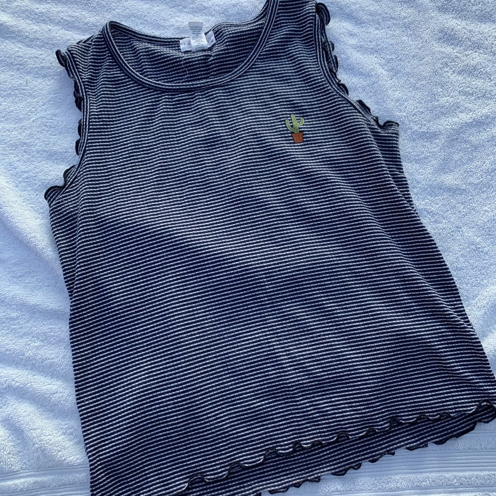 Kids shirt size extra large